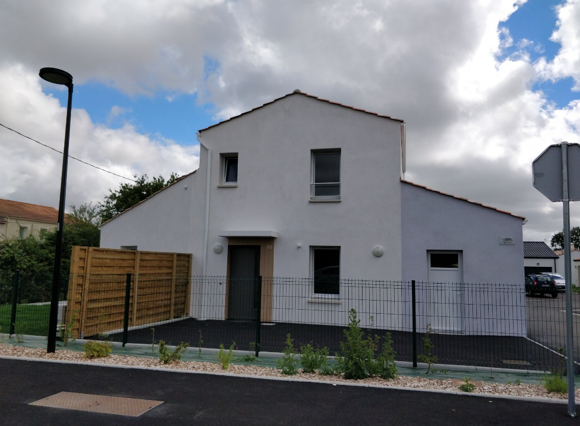 Vendée Logement inaugure trois nouveaux locatifs à Aizenay